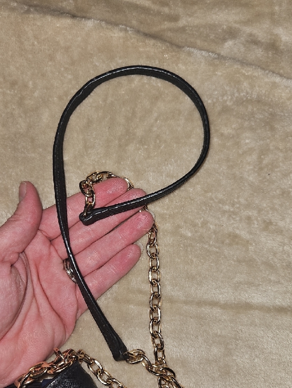 Tory Burch Blue Crossbody/Clutch Wallet with Gold Chain Strap - Picture 11 of 15